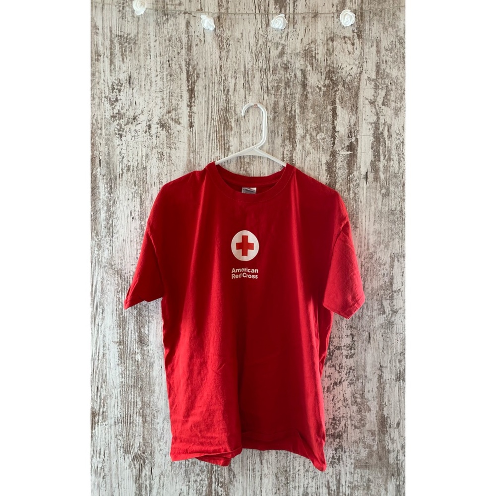 Gildan Red Cross short sleeve shirt - Picture 1 of 2